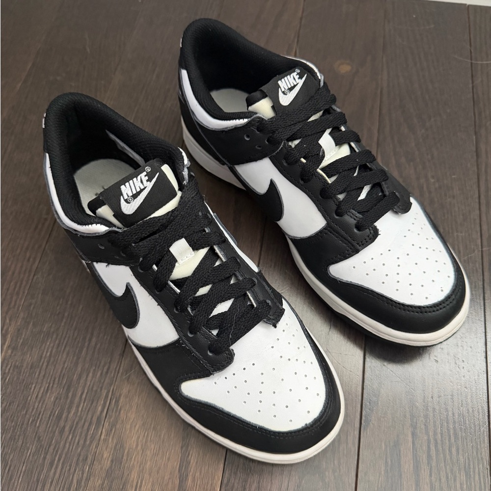 Nike Classic Black and White Low-Tops